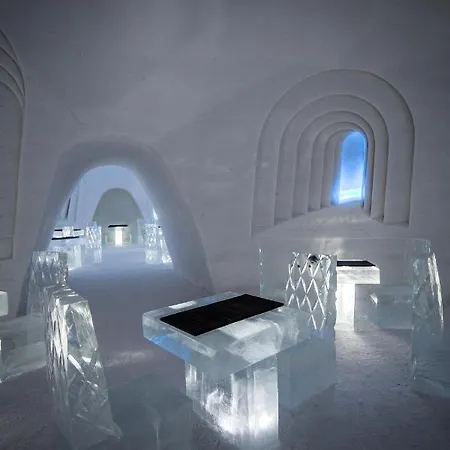 Lapland Snowvillage 3*
